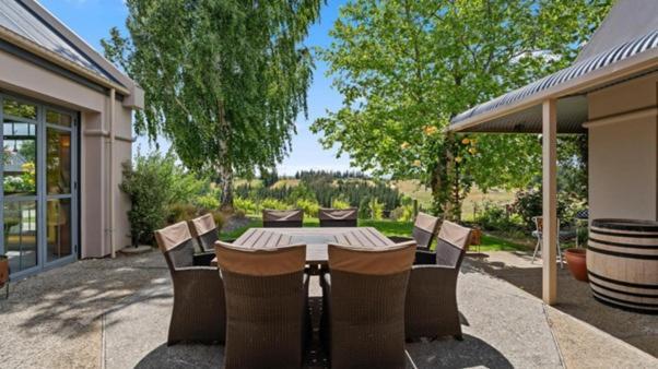 Hawkdun Rise Vineyard & Accommodation Alexandra Exteriér fotografie